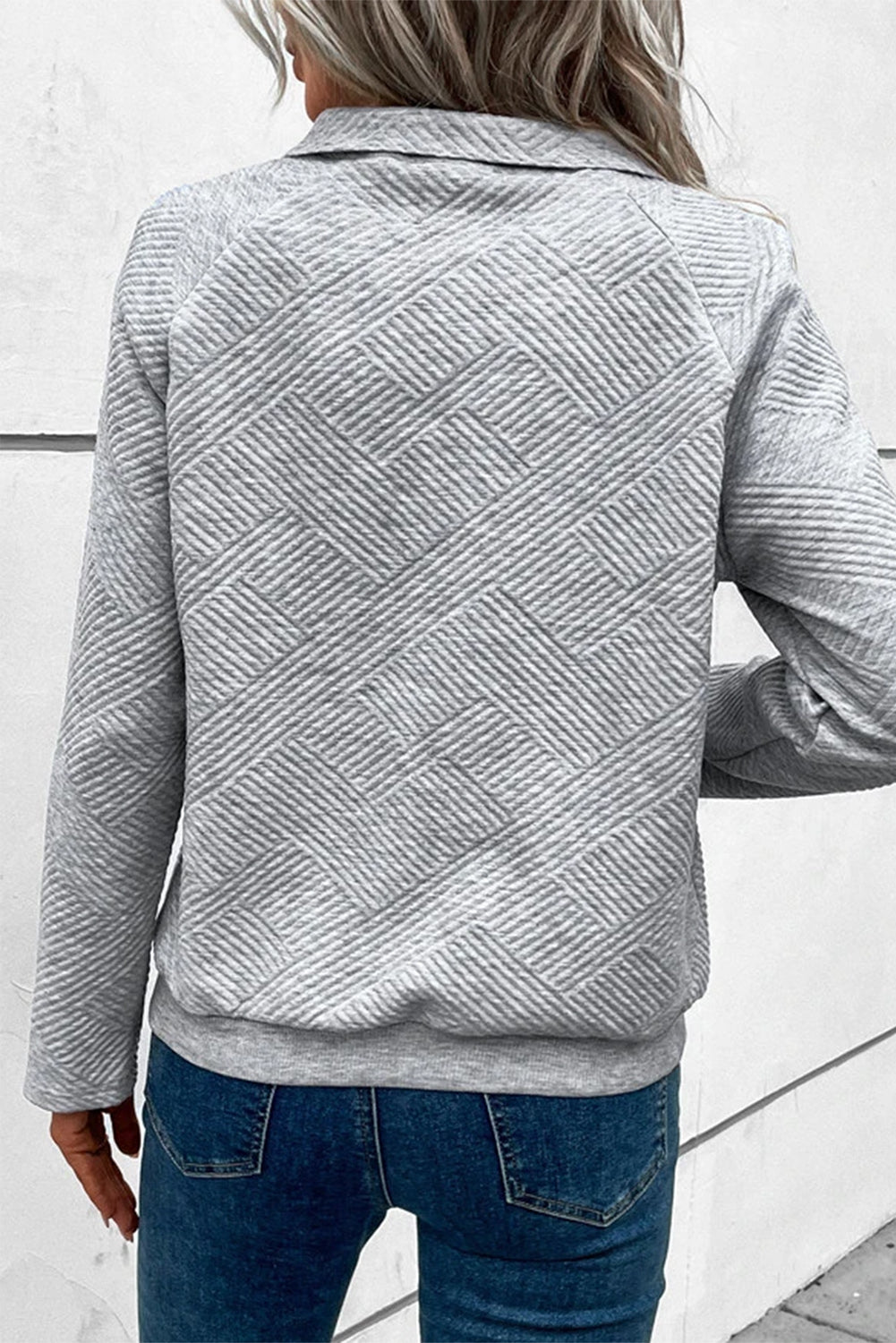 Sweat-shirt boutonné en tricot texturé kaki pâle avec poche kangourou