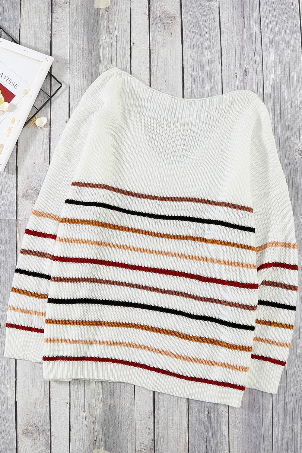 Pleteni pulover na više boja