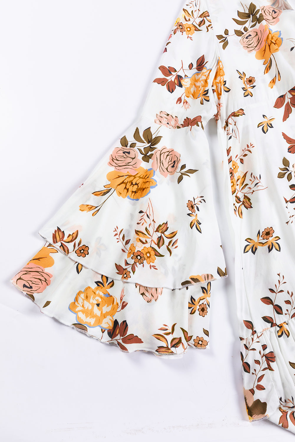 Mini abito con maniche a strati con stampa floreale stampata bianca
