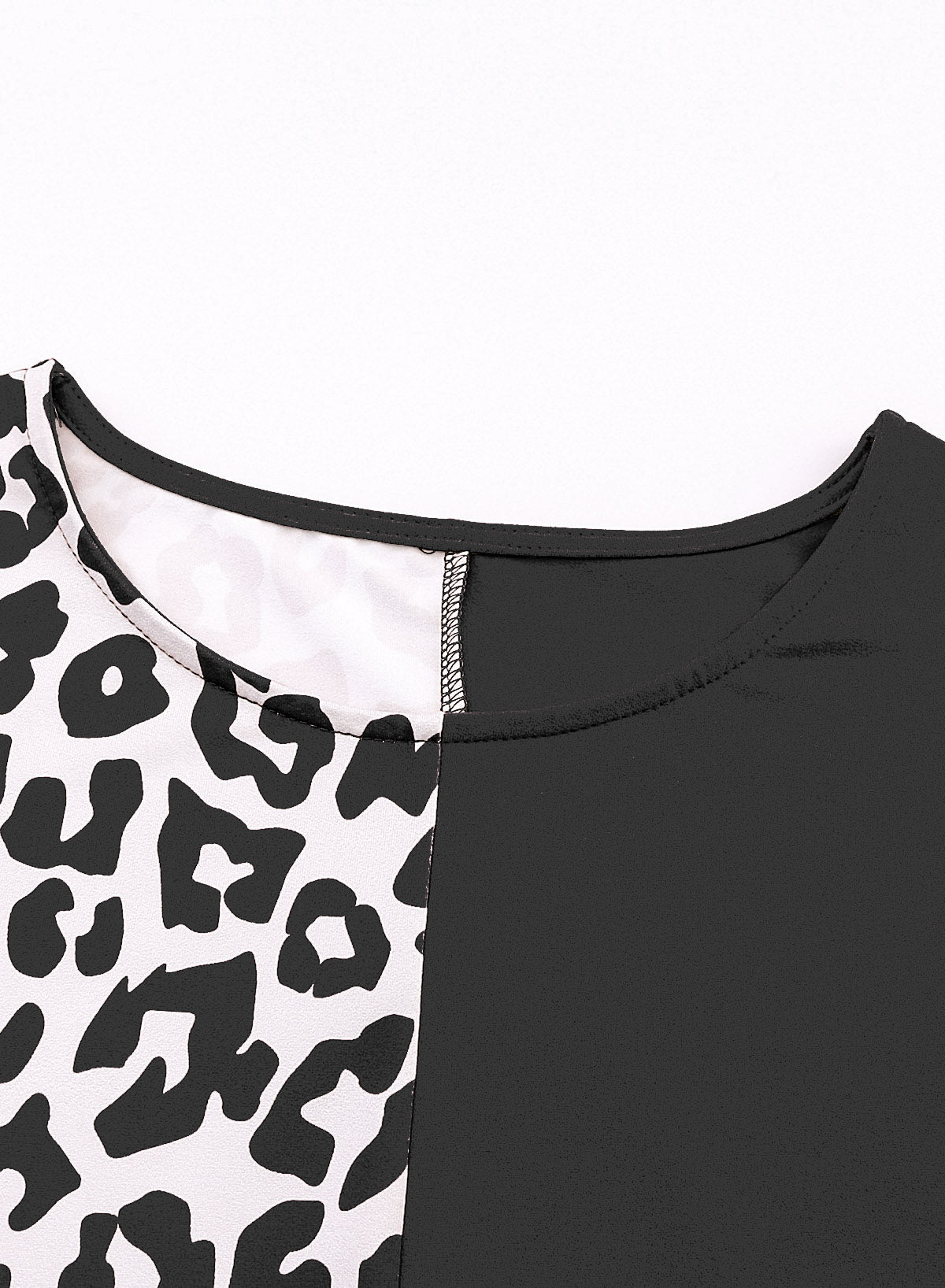 Črna majica s kratkimi rokavi v obliki patchwork na pol leoparda