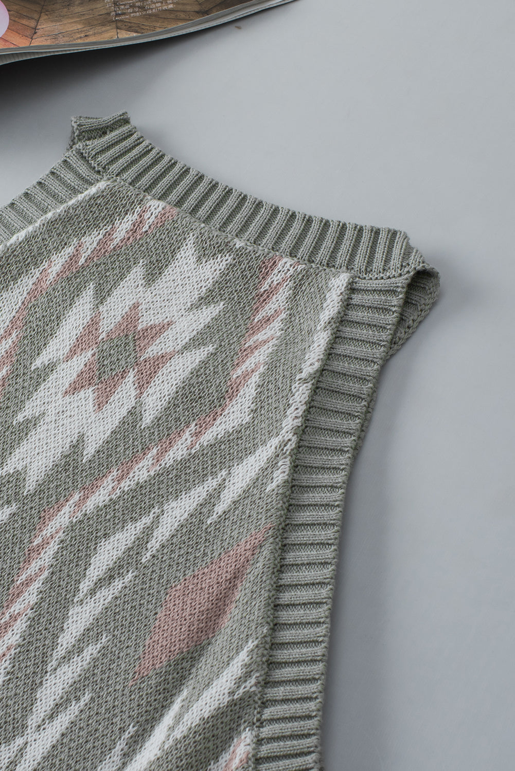 Laurel Green Plemenski azteški pleteni pulover brez rokavov