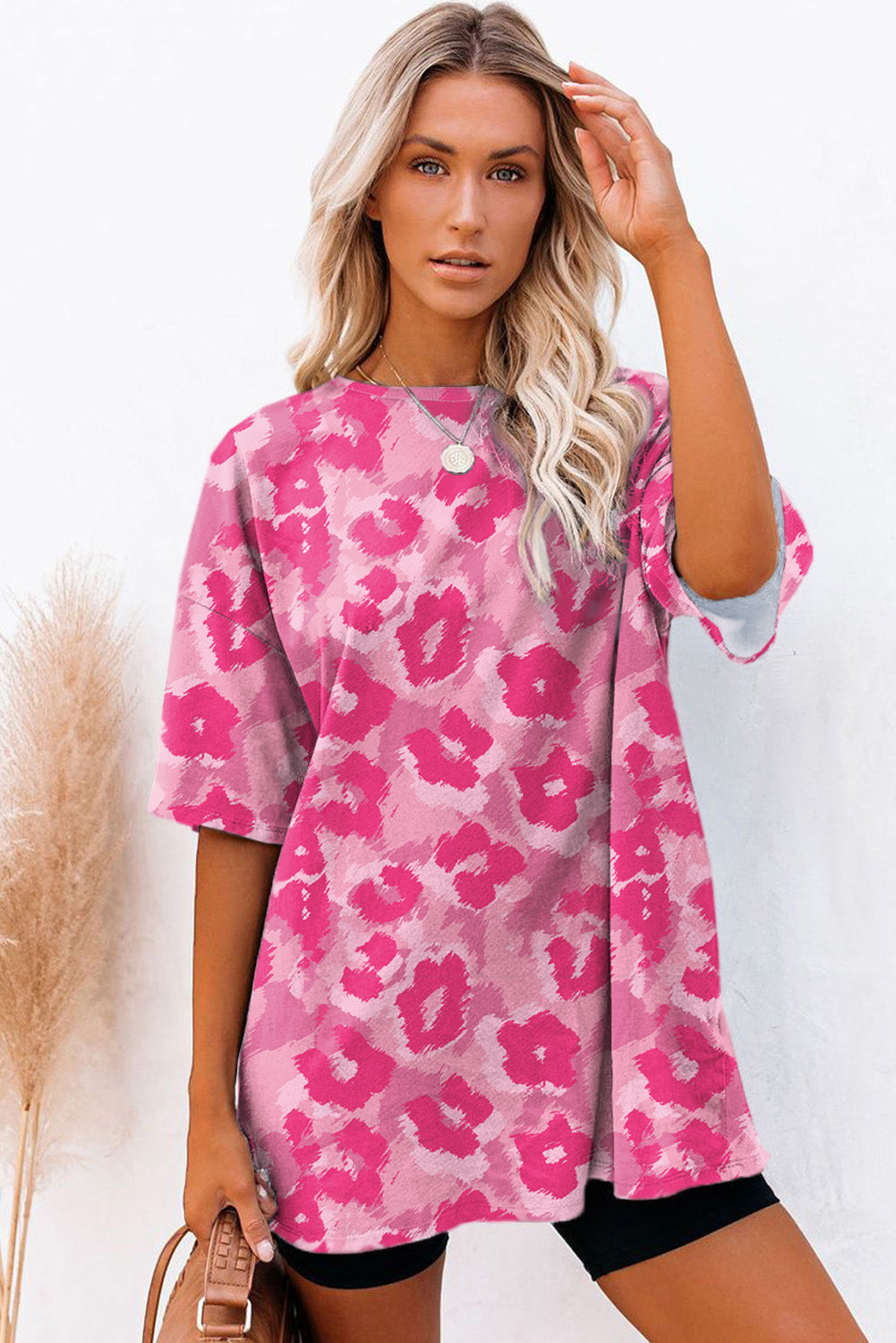 T-shirt oversize a mezza manica con stampa leopardata rosa