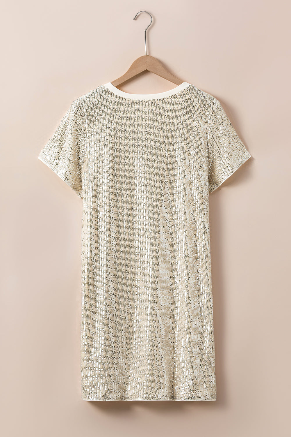 Hellrosa, kurzärmliges T-Shirt-Kleid mit Pailletten in Übergröße