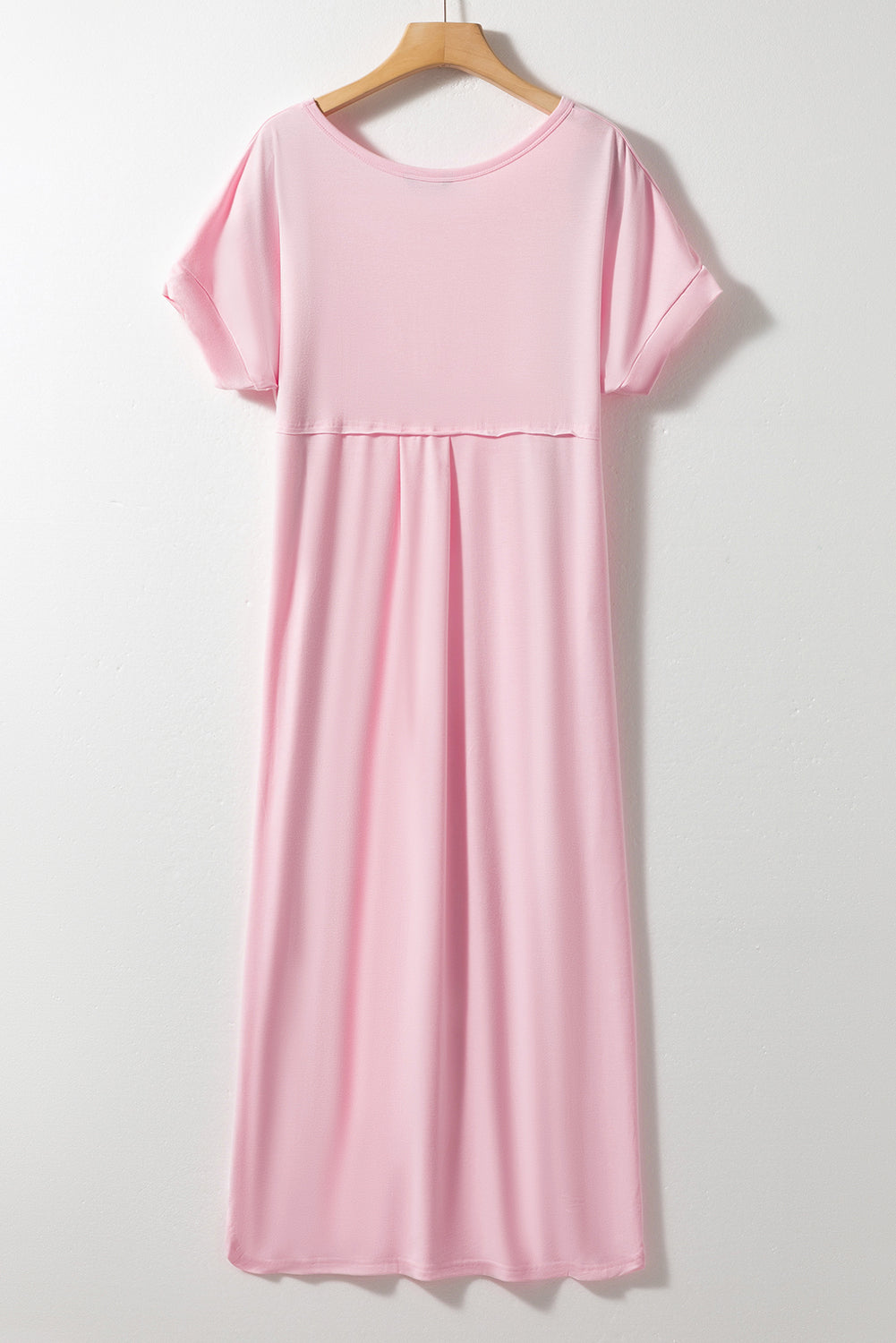 Rosa Maxi-T-Shirt-Kleid mit V-Ausschnitt und versteckten Taschenschlitzen