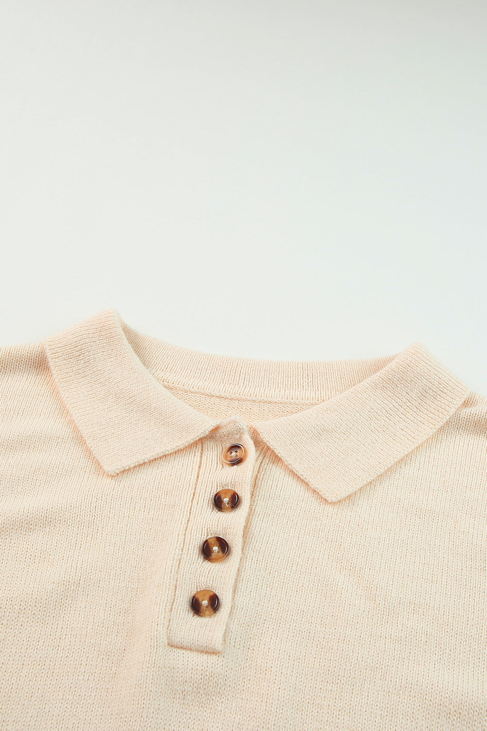 Pletena mini džemper haljina boje marelice s polo ovratnikom