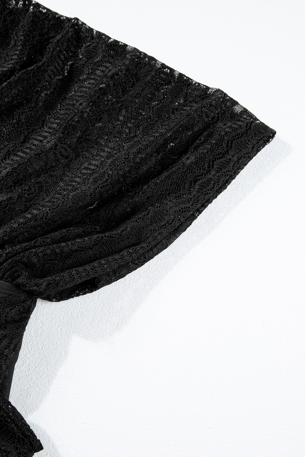 Crni čipkani patchwork monokini kratkih rukava s ovratnikom