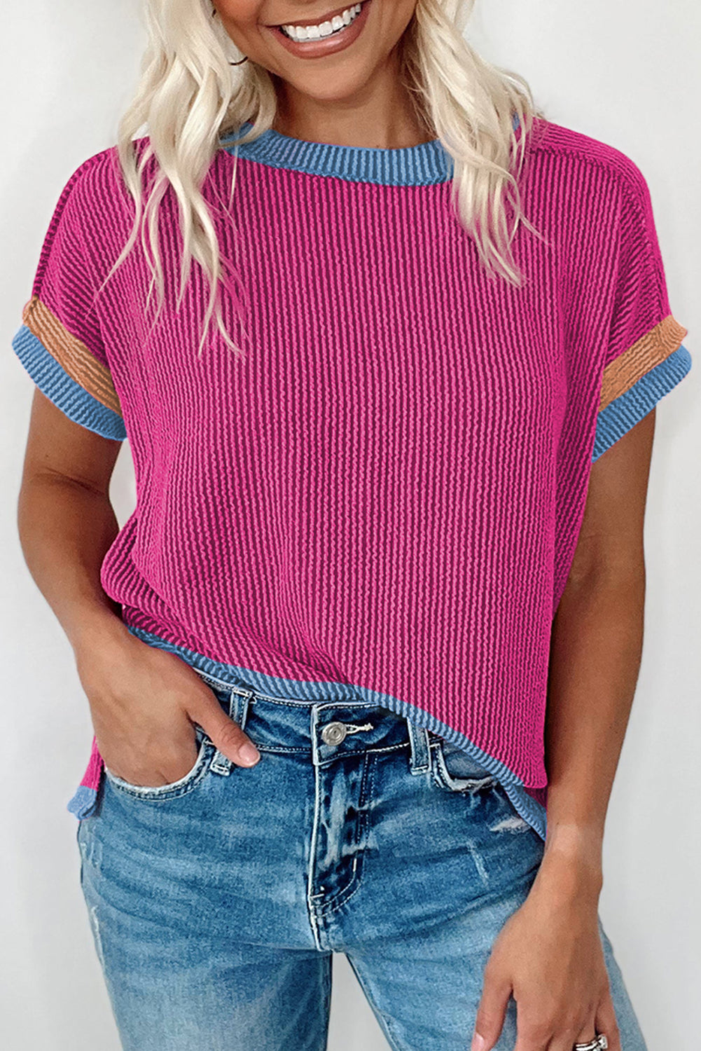 T-shirt à col rond et bordure contrastée texturé rose vif