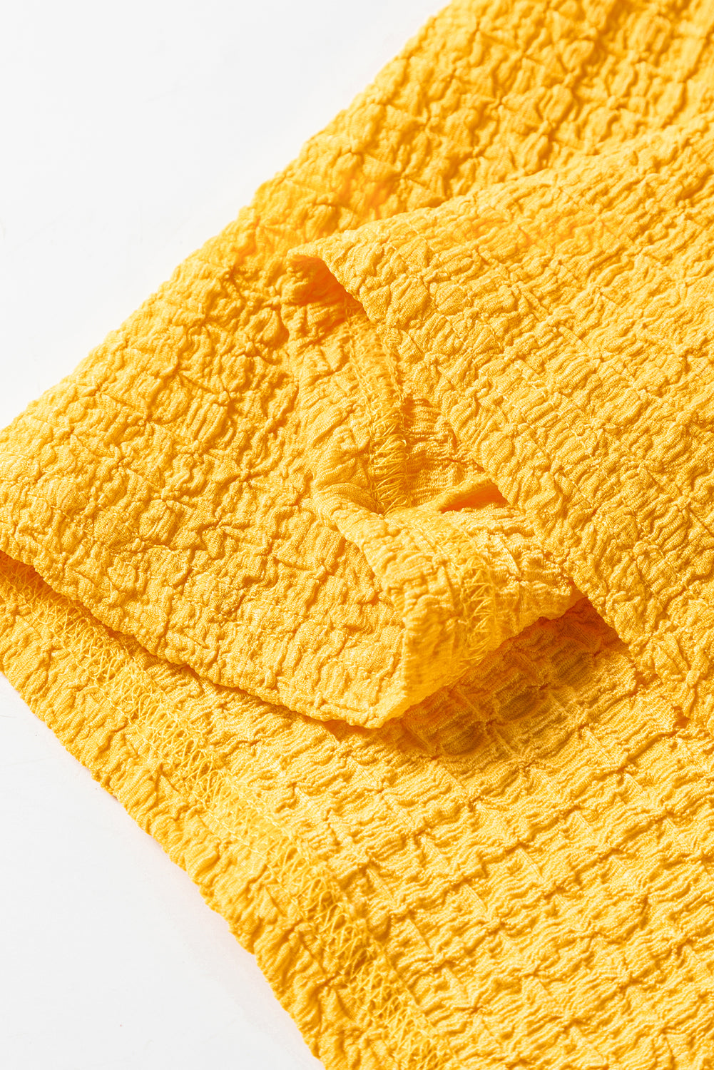 Gelbes Set aus Tanktop mit U-Ausschnitt und weitem Bein in Knitteroptik