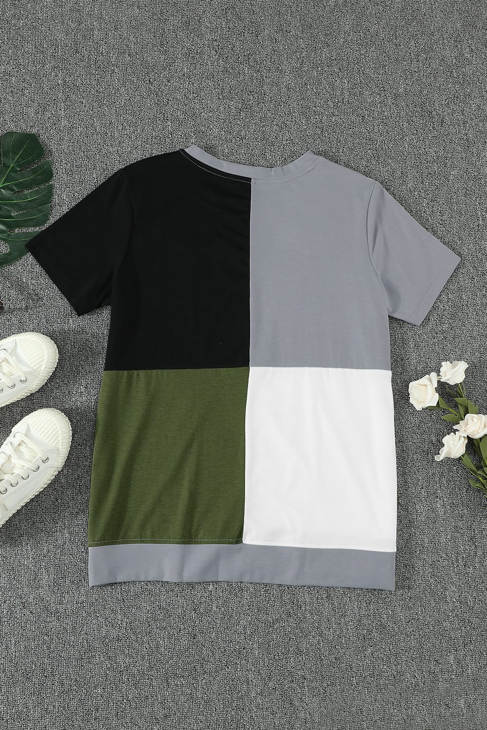 T-shirt color block vert armée avec fentes