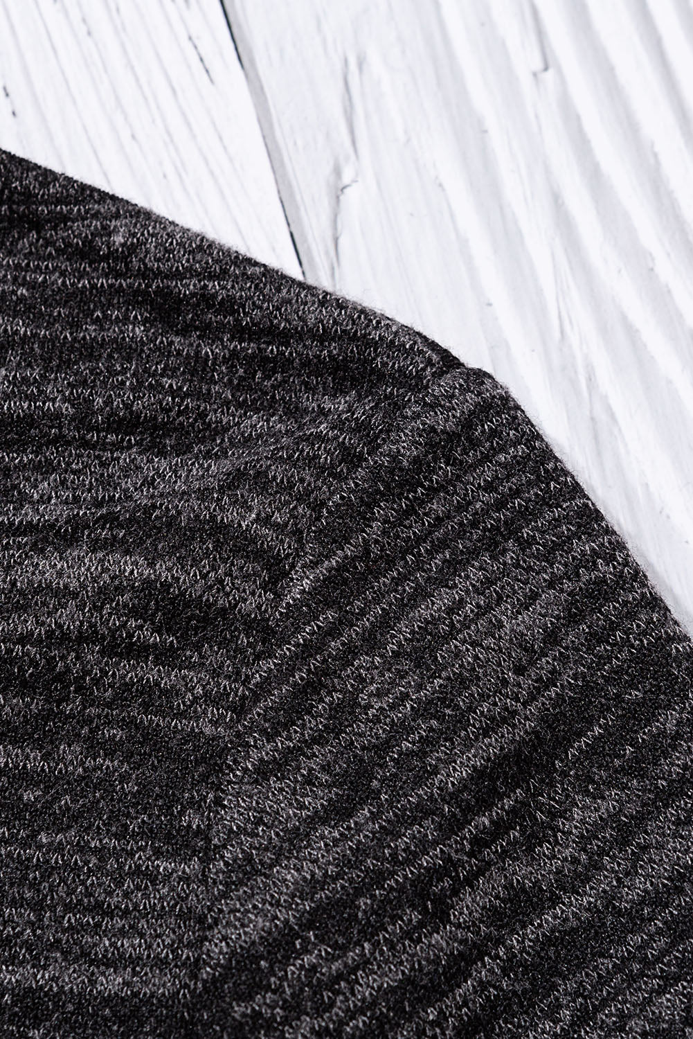 Felpa pullover grigia con zip a un quarto