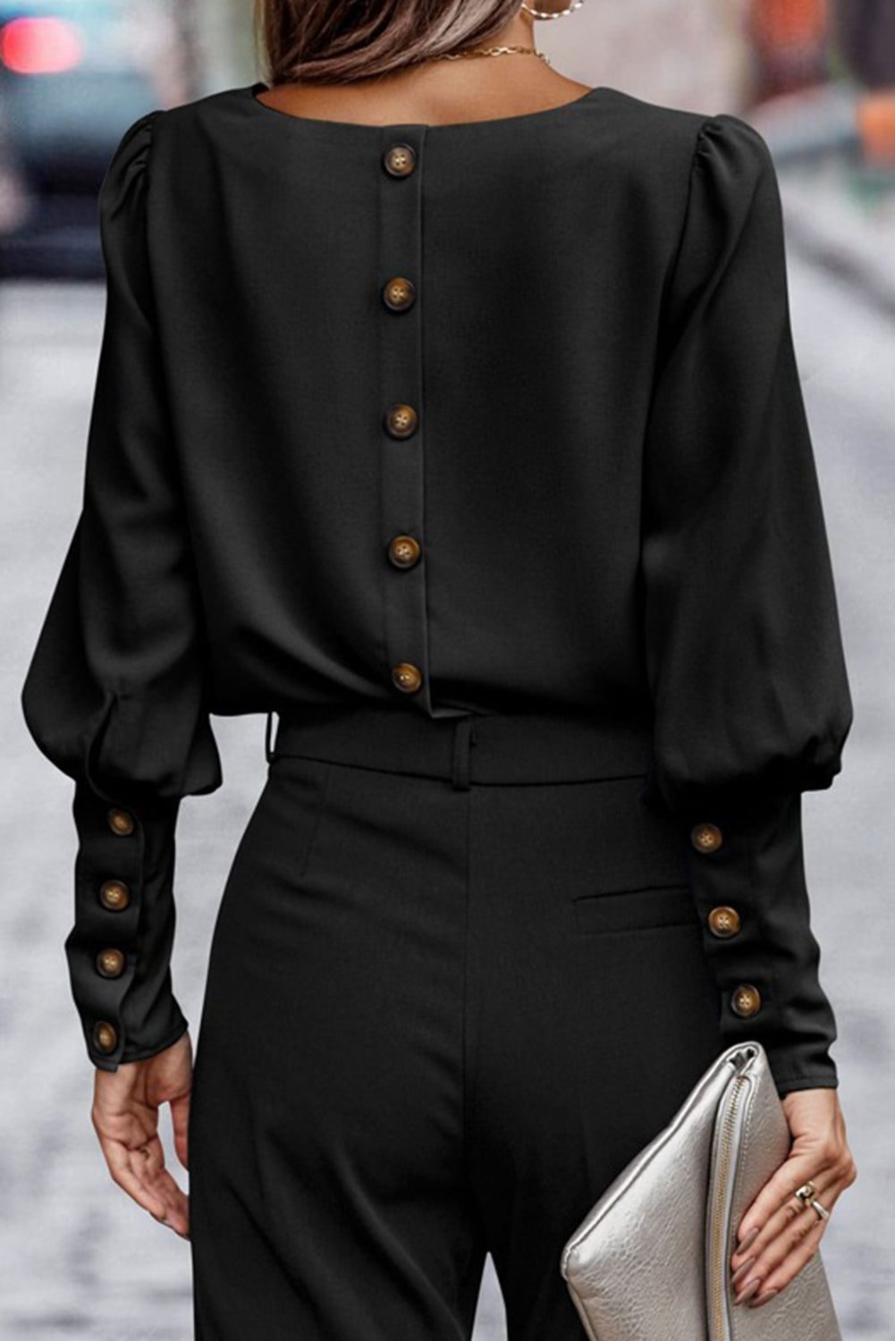 Crna obična bluza s puf rukavima s gumbima i manžetama