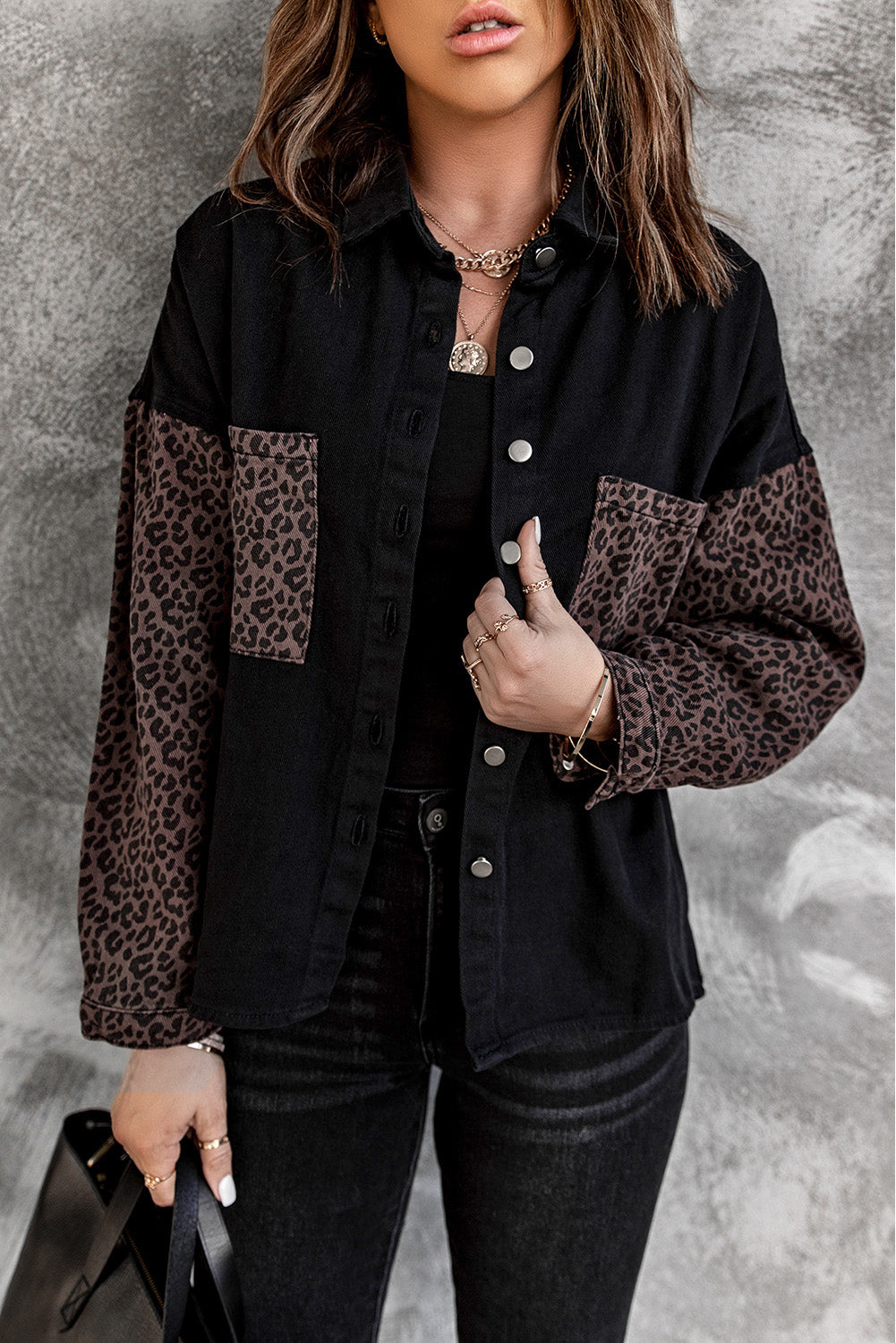 Veste en jean léopard contrastée noire