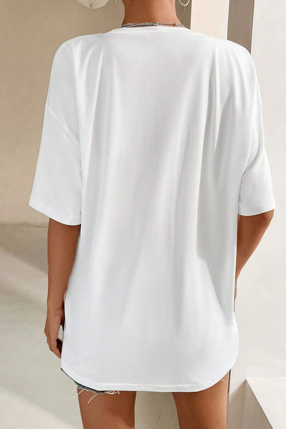 T-shirt blanc à col rond brodé en chenille GOOD VIBES