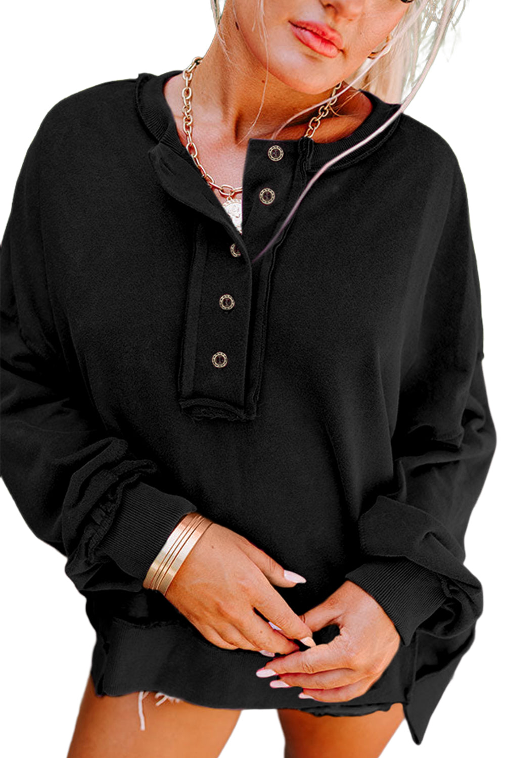 Dunkelgraues Henley-Knöpfe-Sweatshirt mit tief angesetzter Schulterpartie