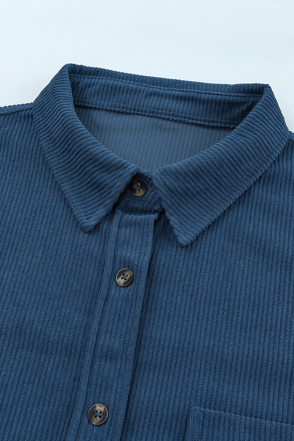 Camicia con tasca con bottoni in velluto a coste blu