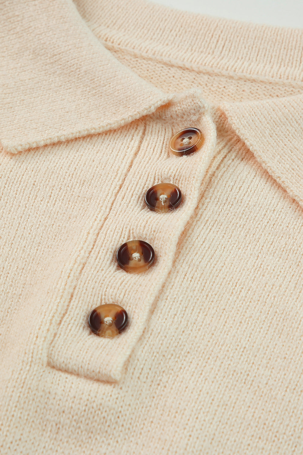 Pletena mini džemper haljina boje marelice s polo ovratnikom