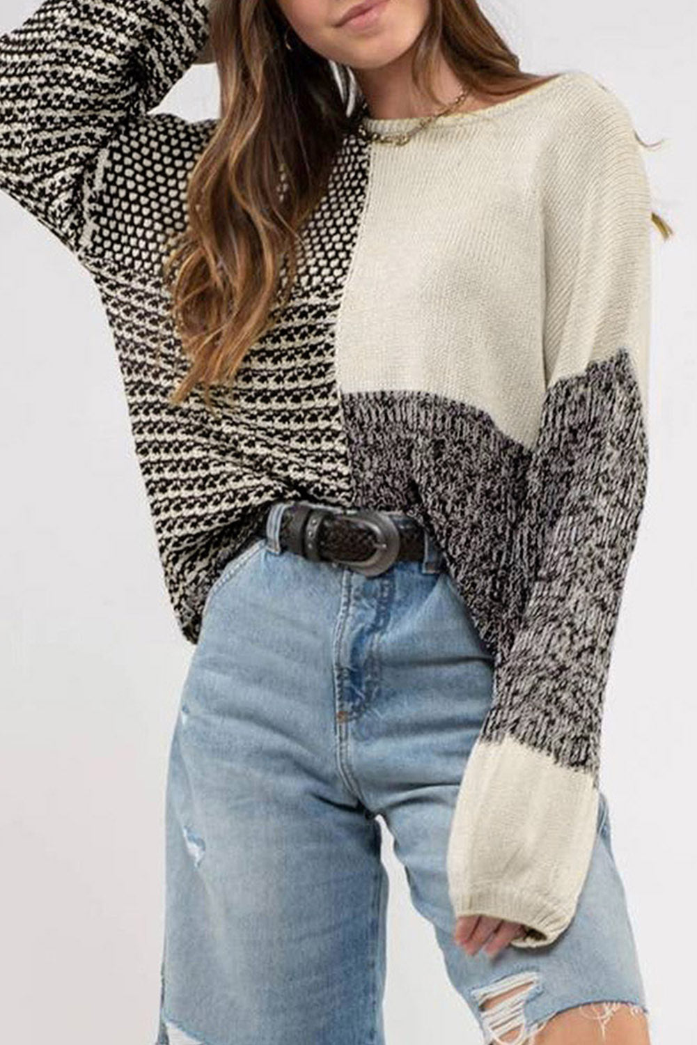Črn nevtralni pulover z zavezovanjem na hrbtni strani