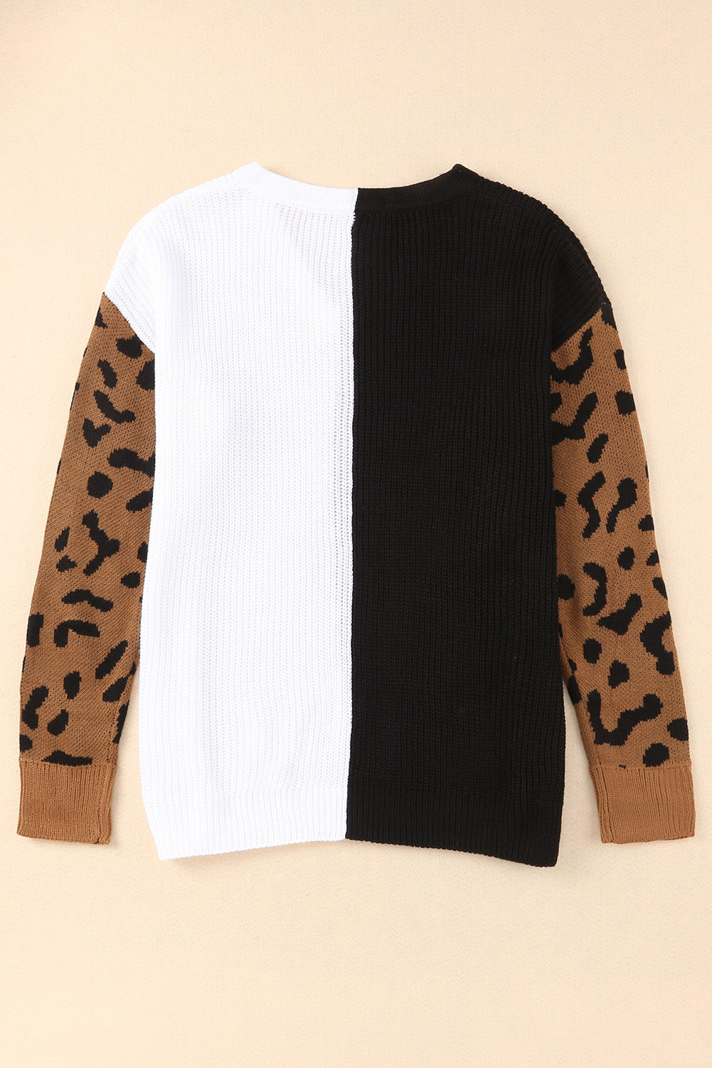 Kontrastfarbener Pullover mit V-Ausschnitt und Leopardenmuster