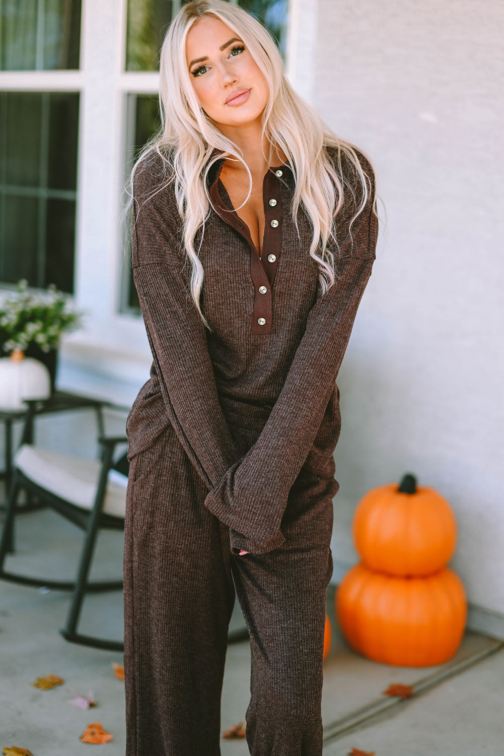 Tenue de salon avec haut et pantalon Henley à col en tricot côtelé rose