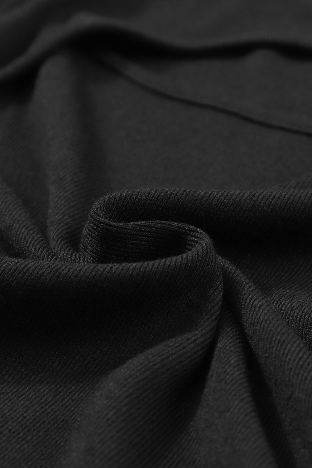 Crna rebrasta Peekaboo majica s izrezima dugih rukava