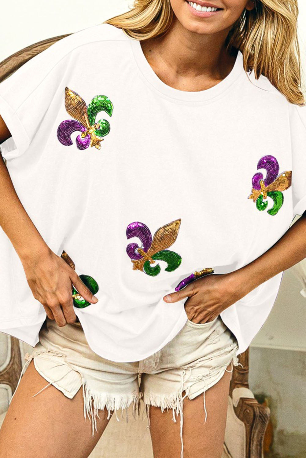 T-shirt larga con grafica simbolo Mardi Gras con paillettes bianche