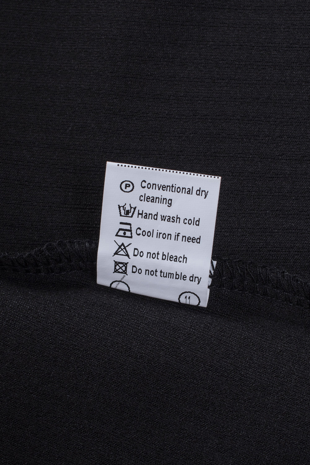 Crna kontrastna mrežasta pletena majica kratkih rukava