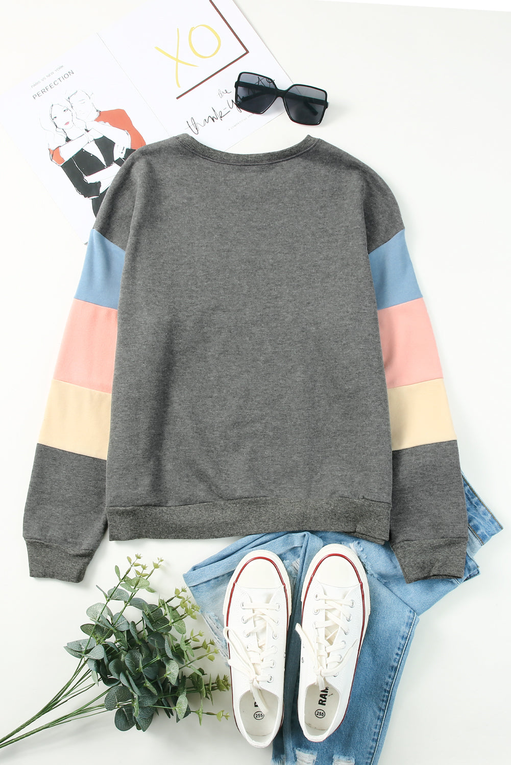 Siv pulover z dolgimi rokavi Colorblock