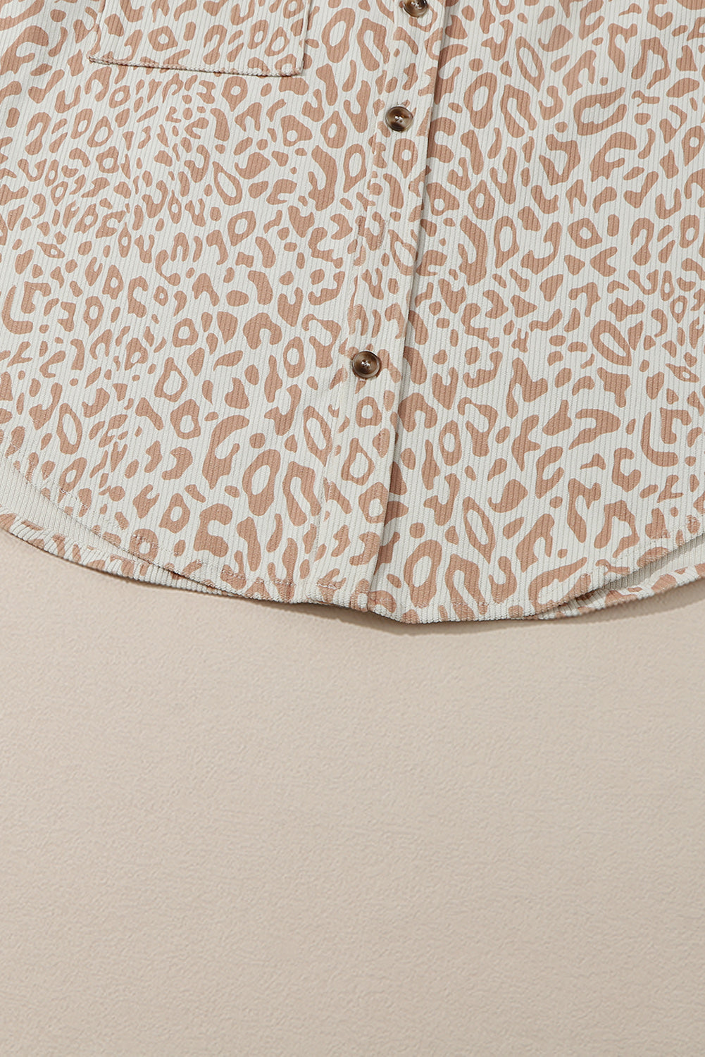 Leopard srajca z gumbi