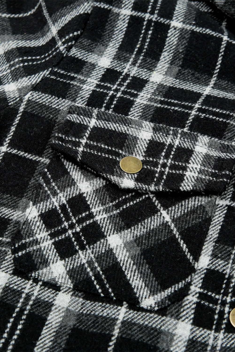 Črna majica s kapuco s karirastim vzorcem in podlogo šerpa