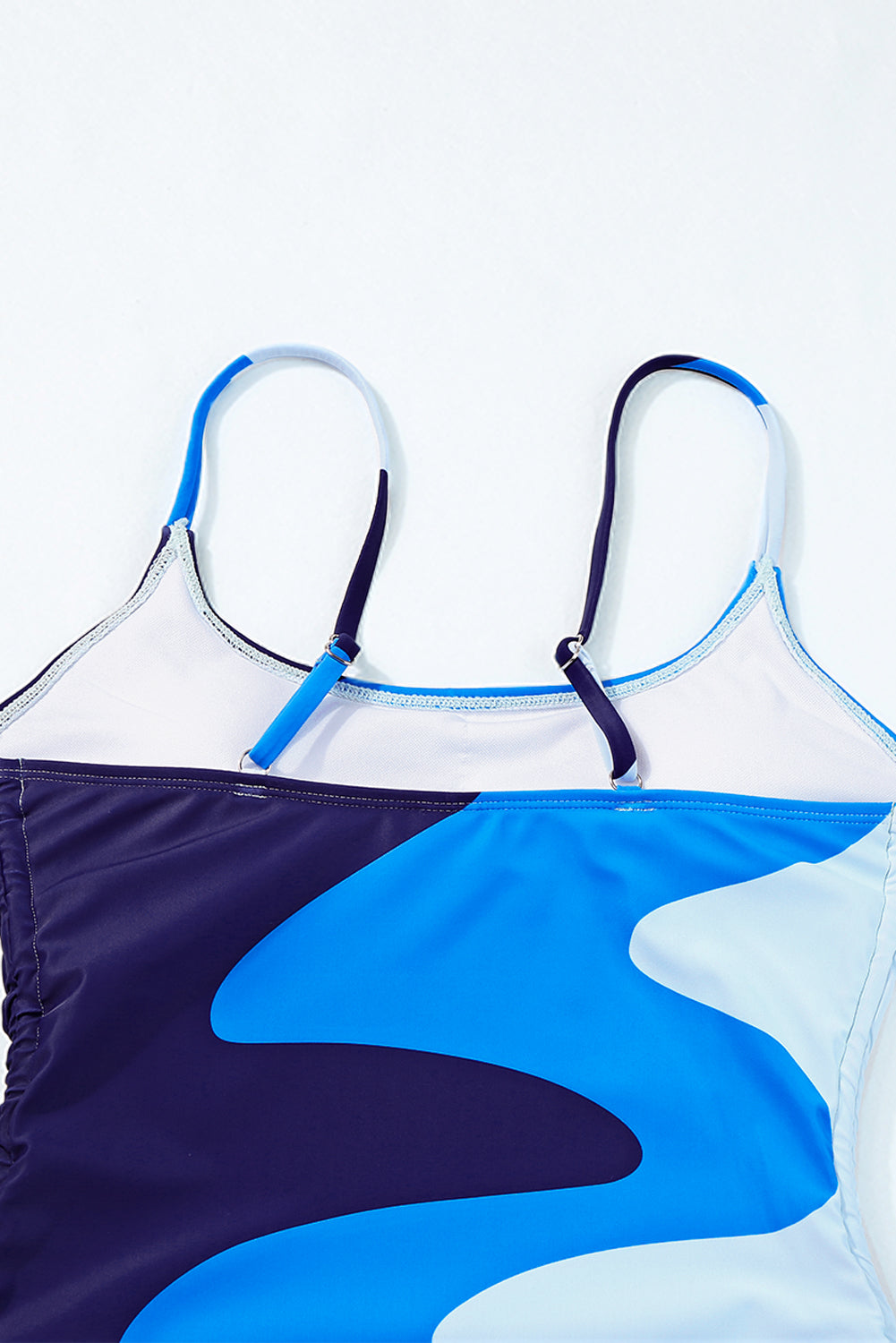 Himmelblauer, bedruckter Badeanzug mit Farbblock und Kordelzug an den Seiten