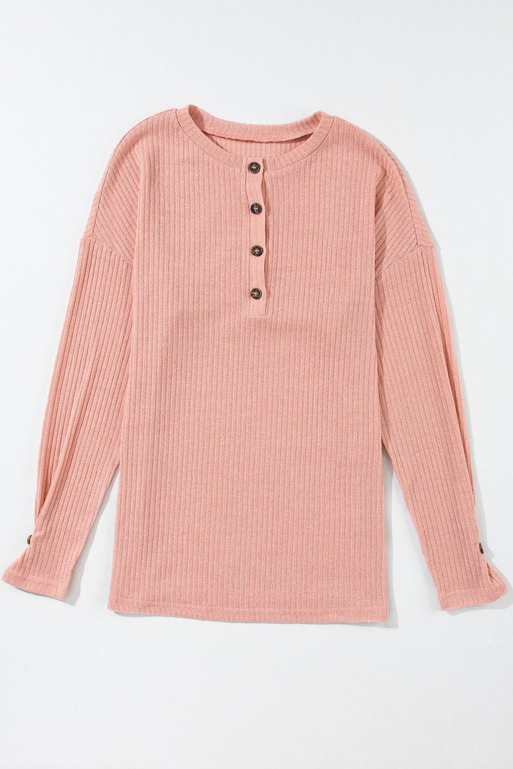 Rosébraunes Henley-Strickoberteil mit Rippstruktur