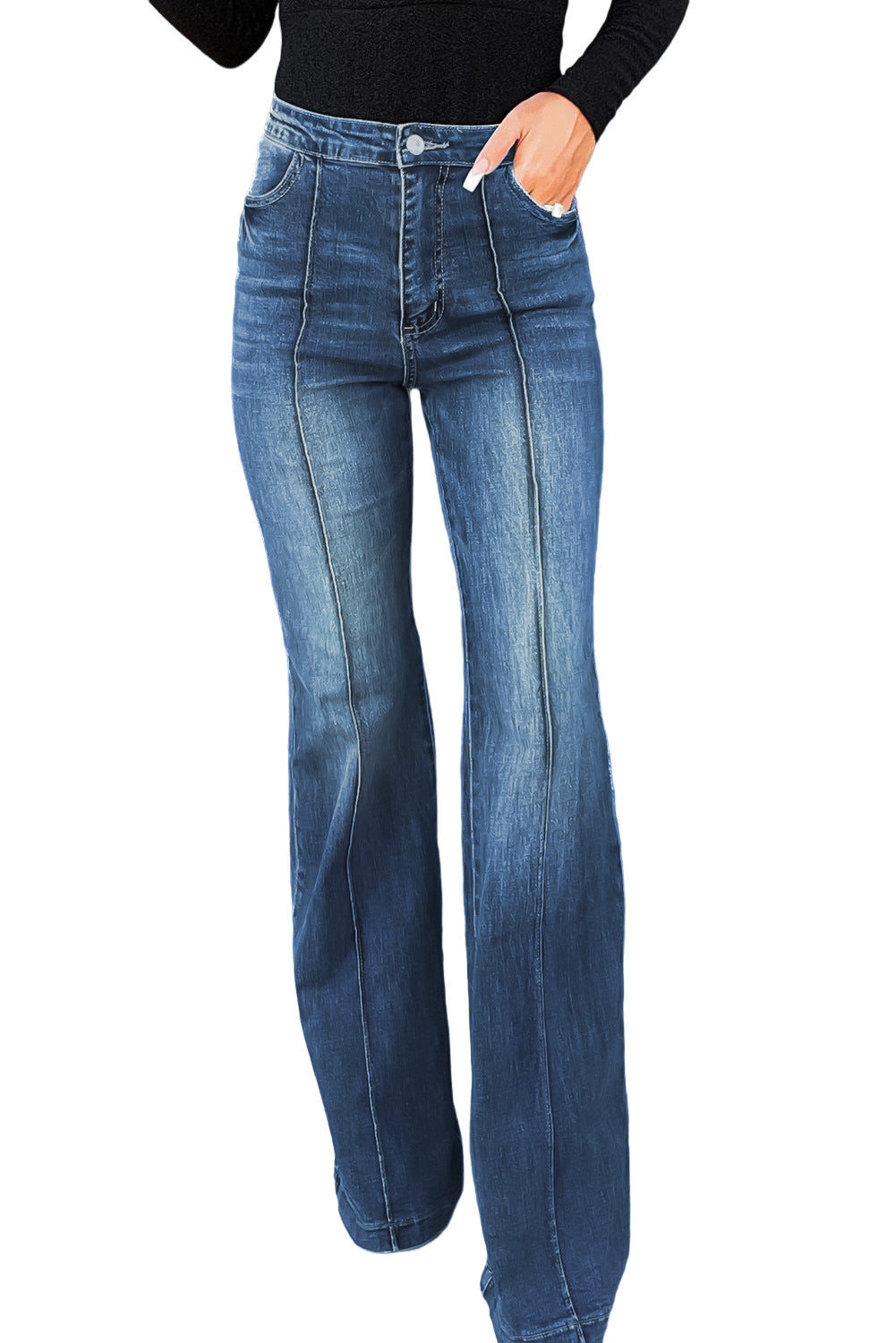 Blaue Jeans mit weitem Bein und Mittelnaht