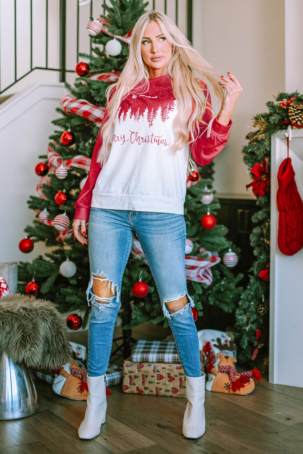 Felpa pullover grafica con albero di renne di buon Natale rosso fuoco