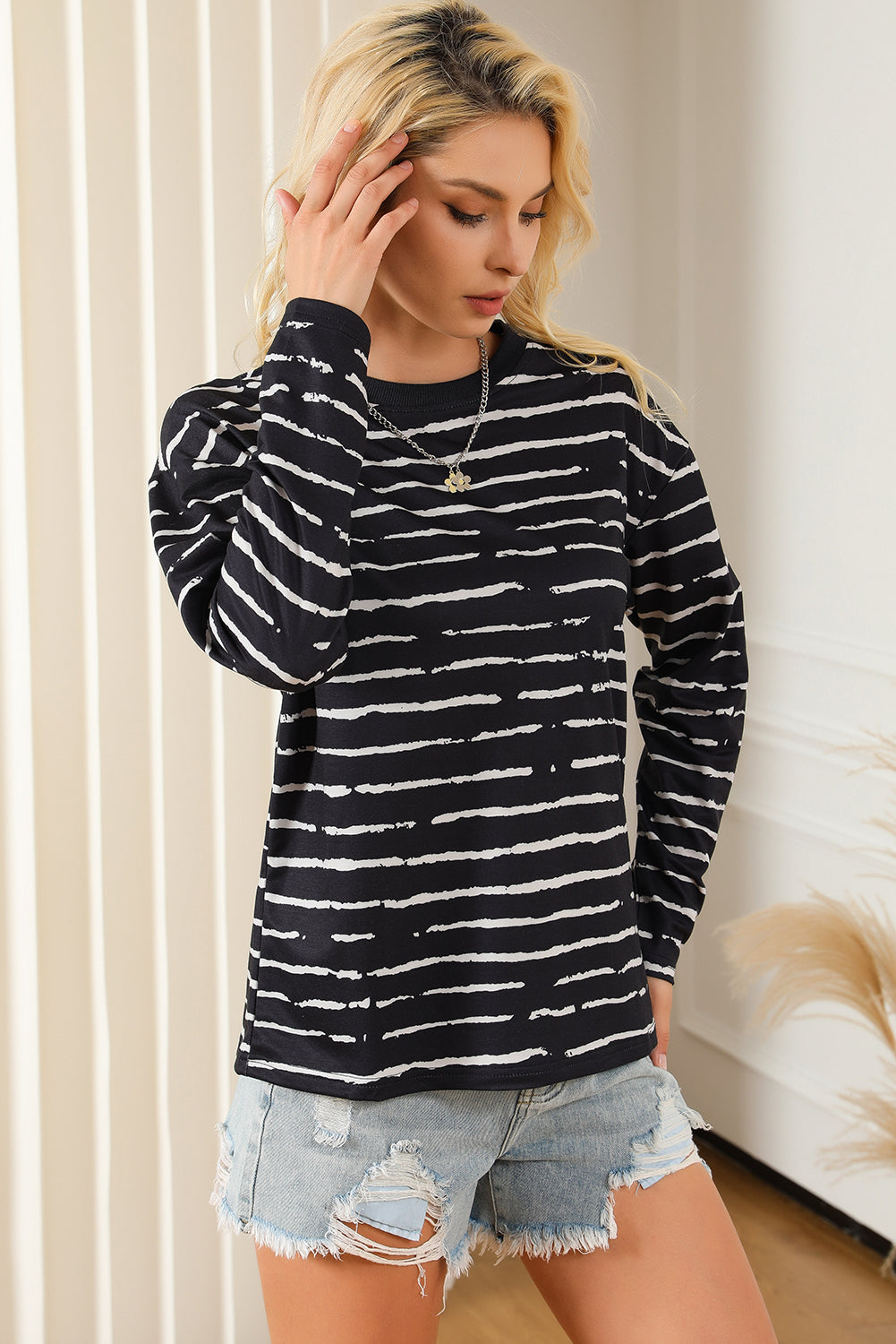 White Retro Striped Casual Long Sleeve Top