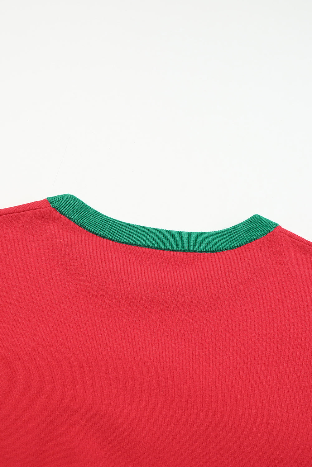 Feuriger roter Lametta-Pullover mit fröhlichem und hellem grafischem Kontrastbesatz