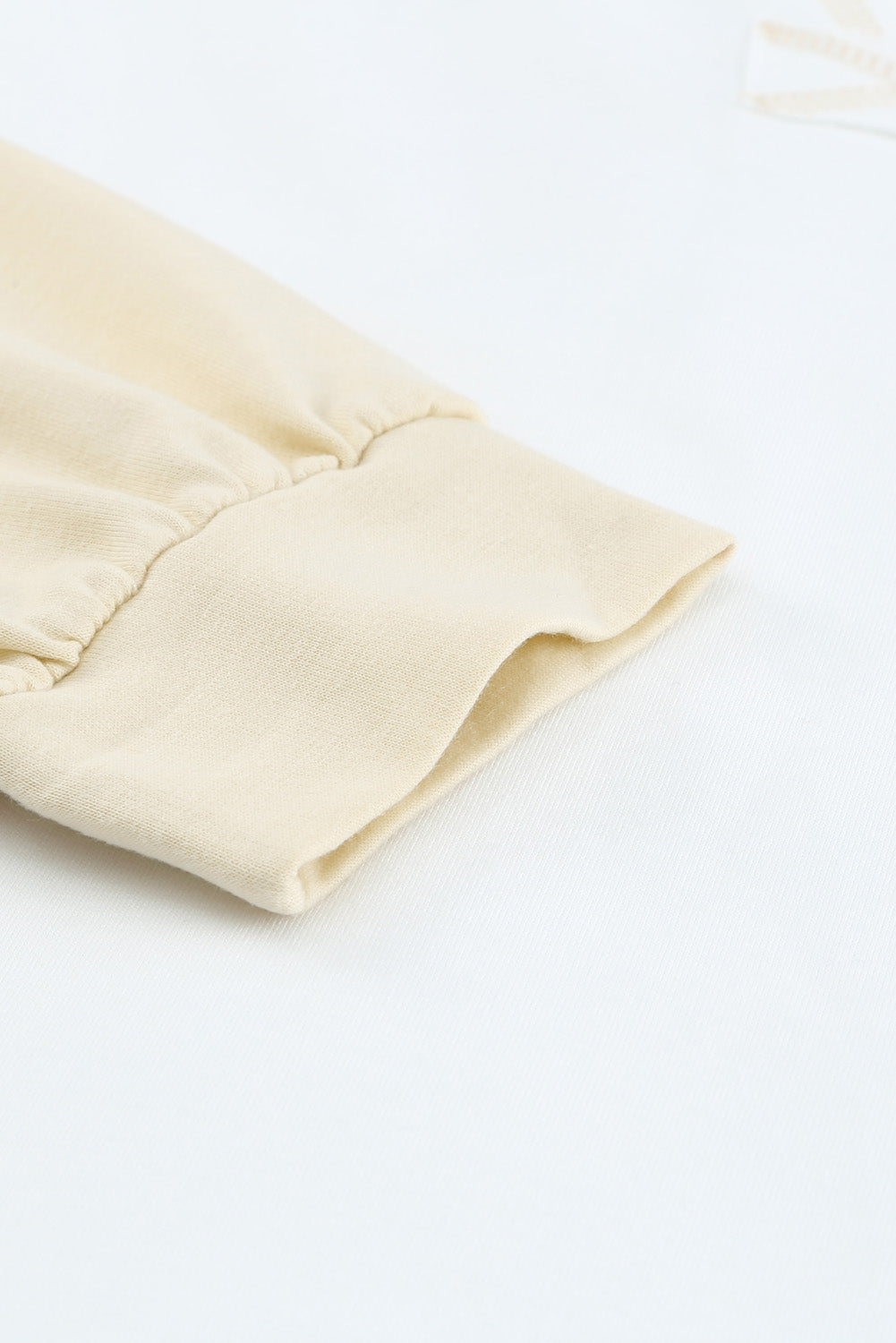 Khakifarbener Colorblock-Kapuzenpullover mit V-Ausschnitt und langen Ärmeln