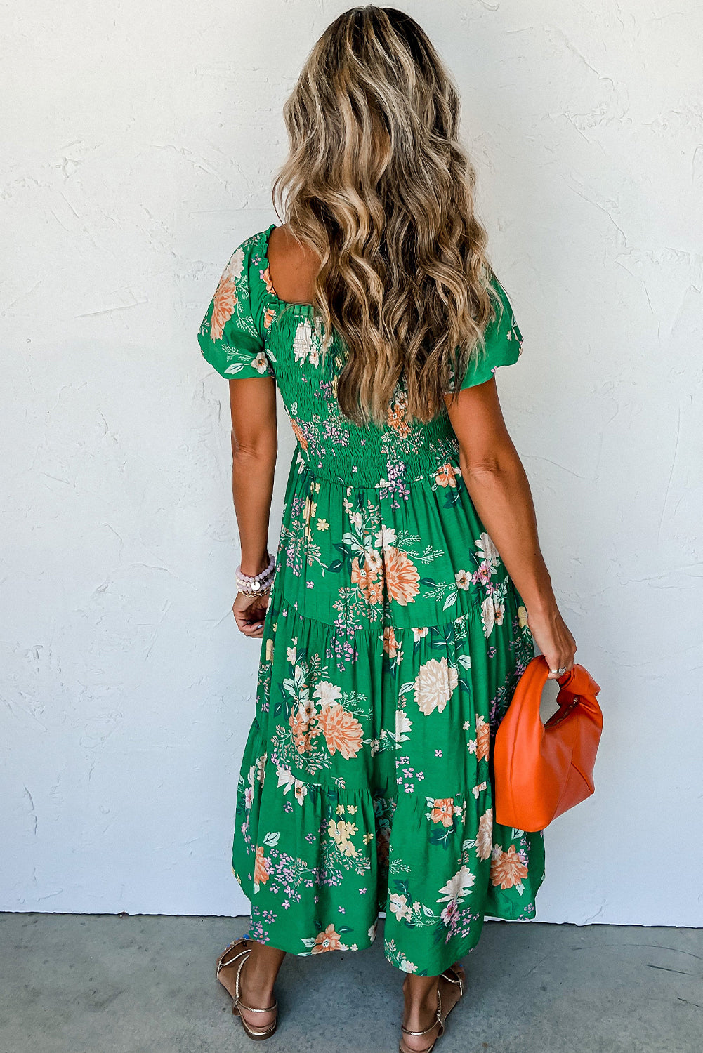 Zelena midi haljina s mjehurićastim rukavima s cvjetnim printom i slojevima