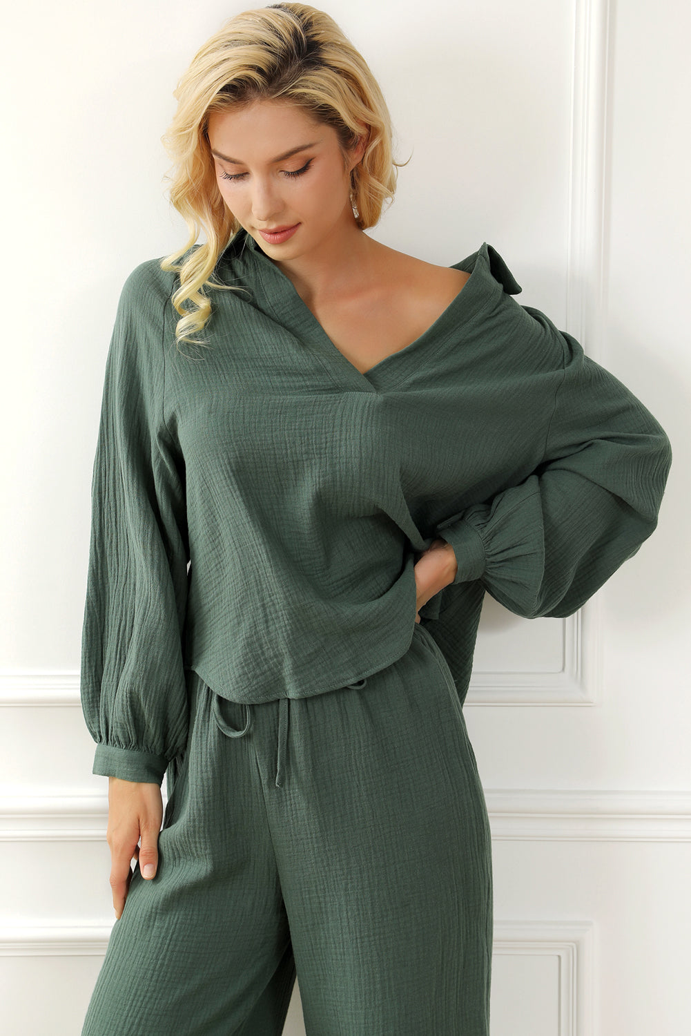 Green Crinkle Split Neck Top Loose Drawstring Pants Set