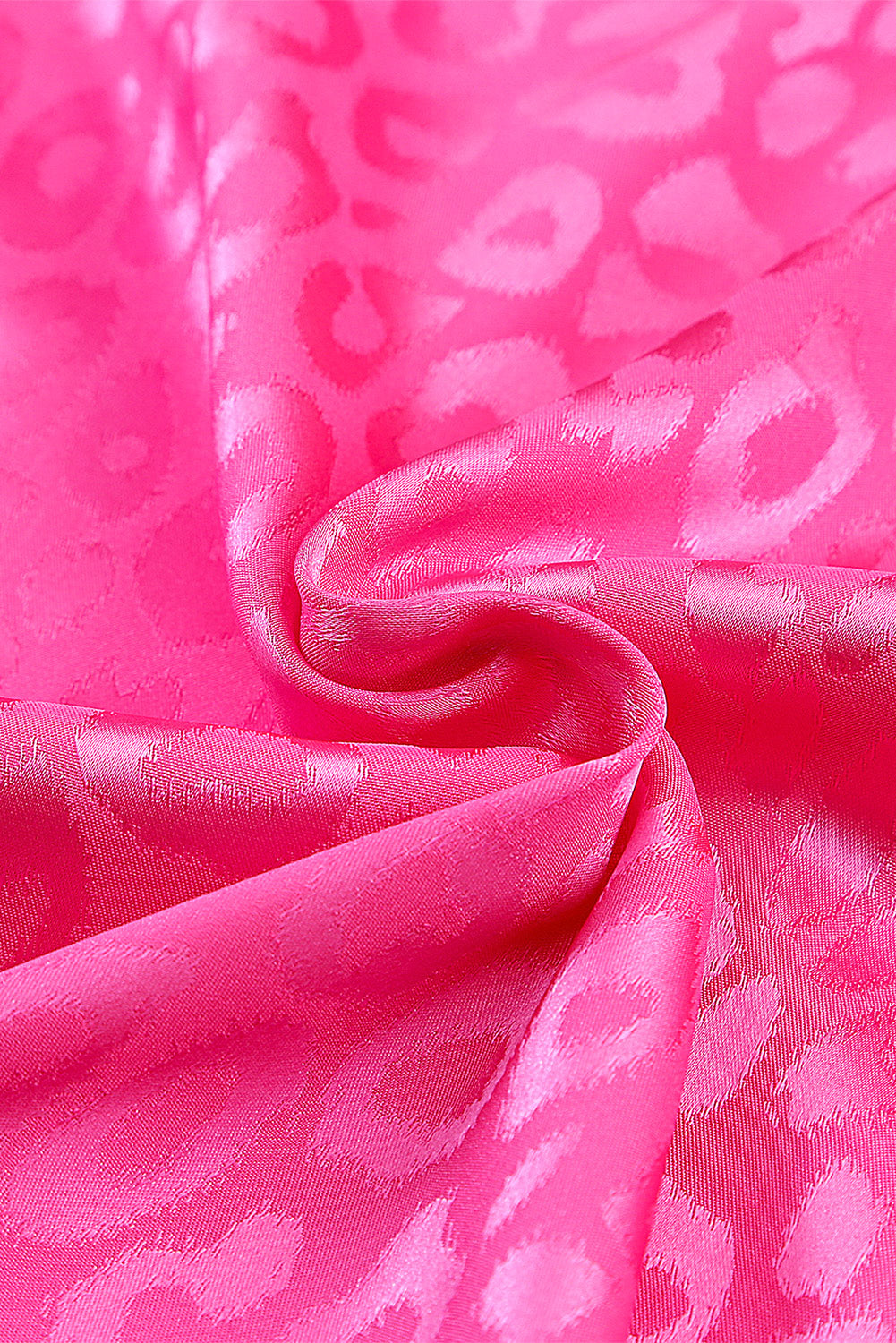Blouse plissée à manches volantées et imprimé léopard rose