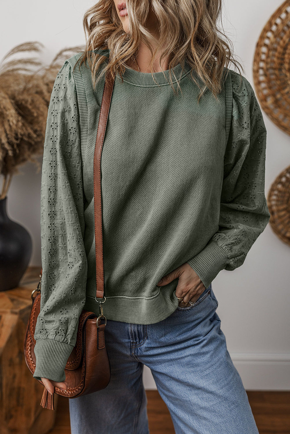 Lässiges Sweatshirt mit Rundhalsausschnitt und strukturiertem Patchwork