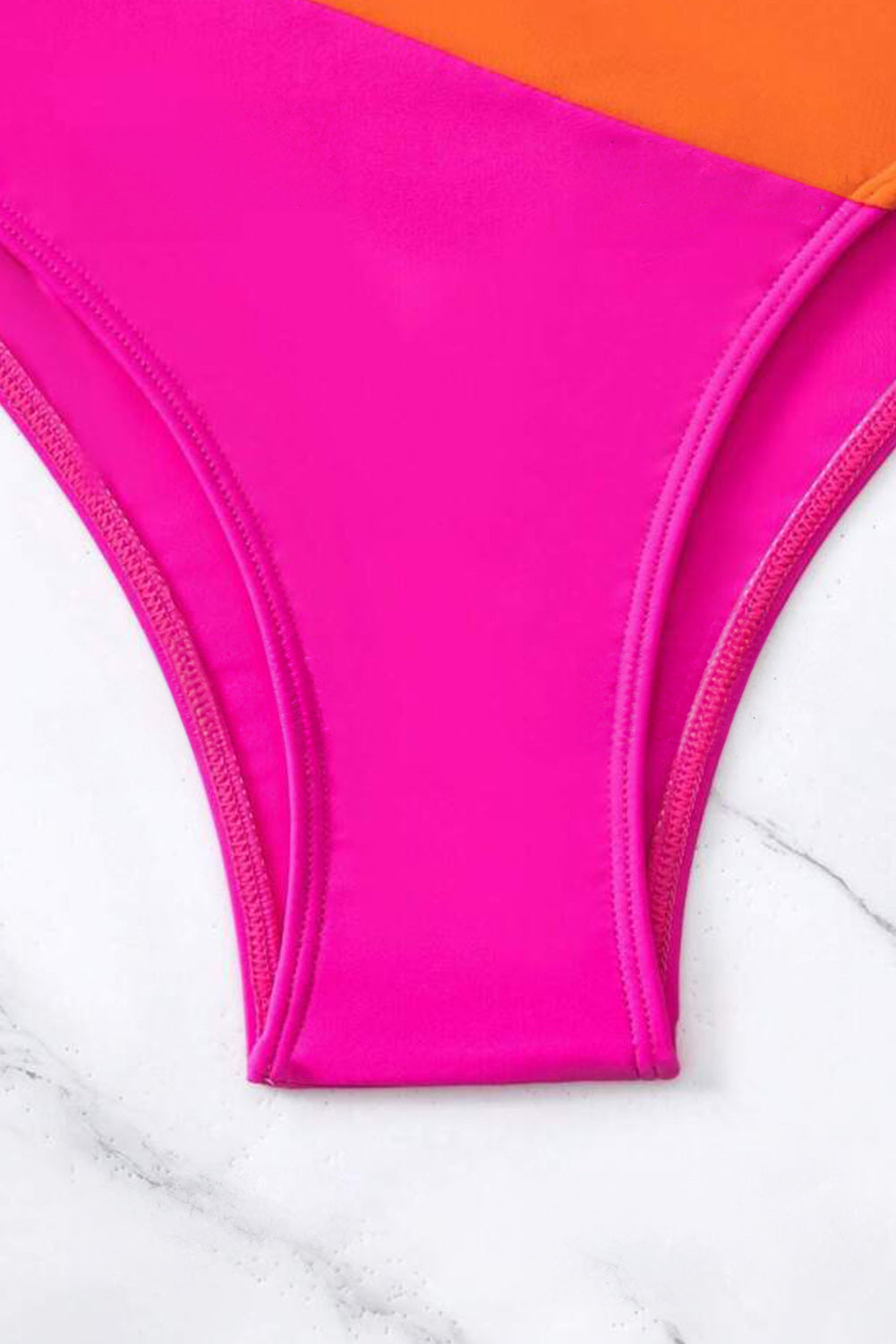 Ružičasto crveni 2-tonski patchwork Twist bikini kupaći kostim visokog struka