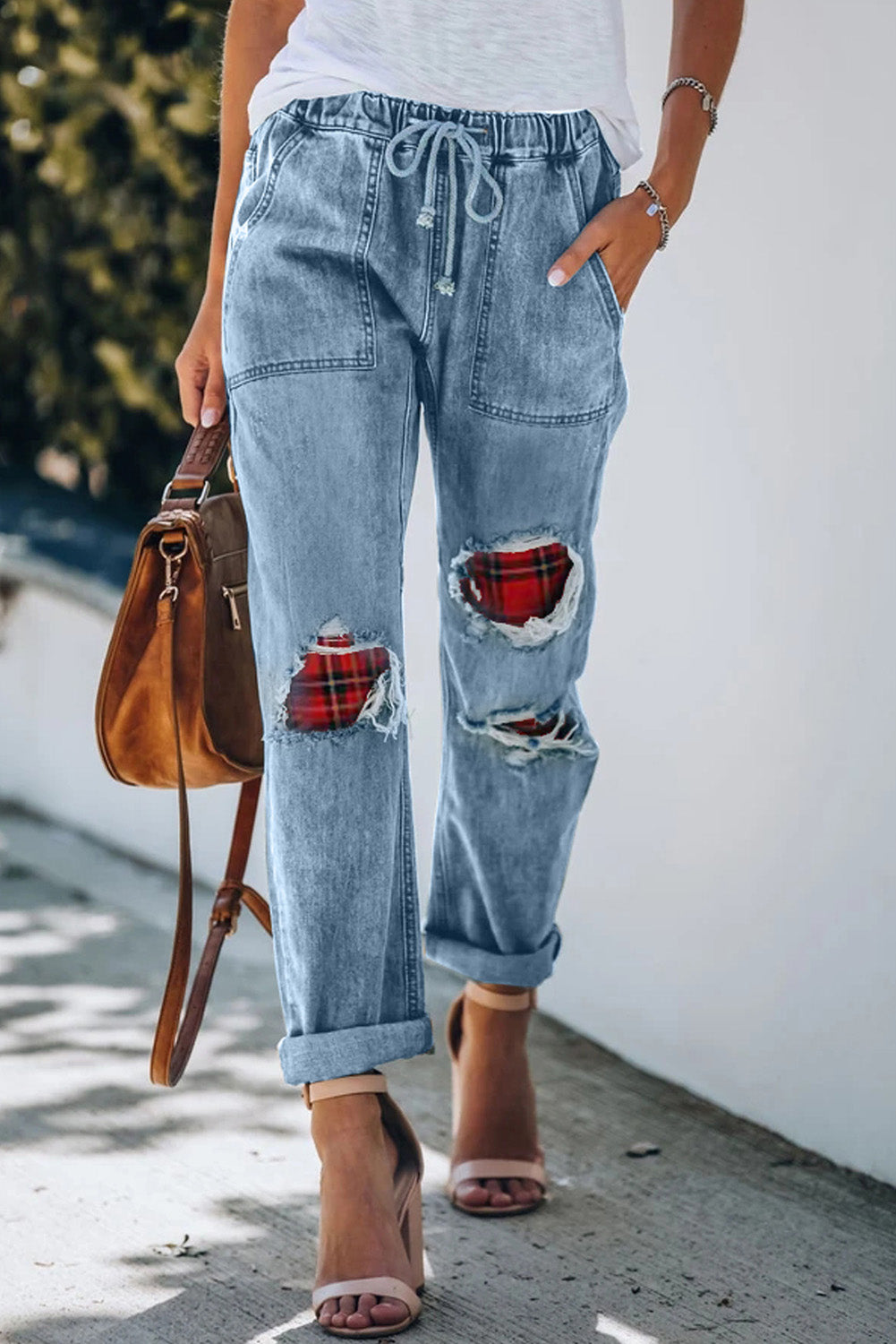 Jeans in denim con tasche in cotone con toppe scozzesi