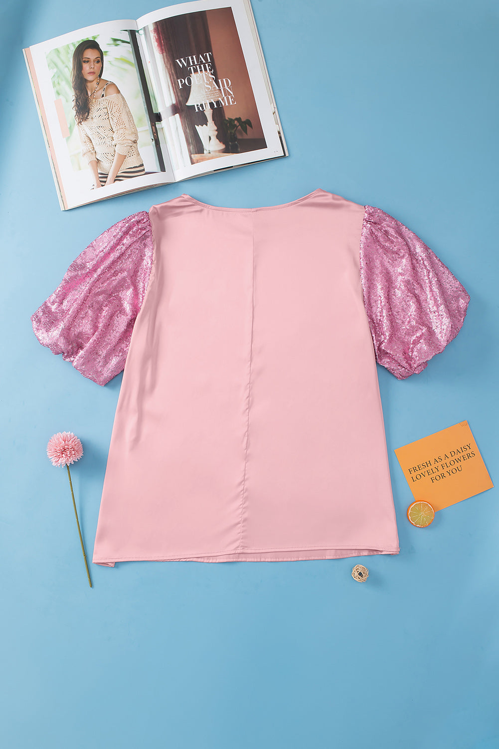 Rožnata majica velike velikosti z bleščicami in mehurčki