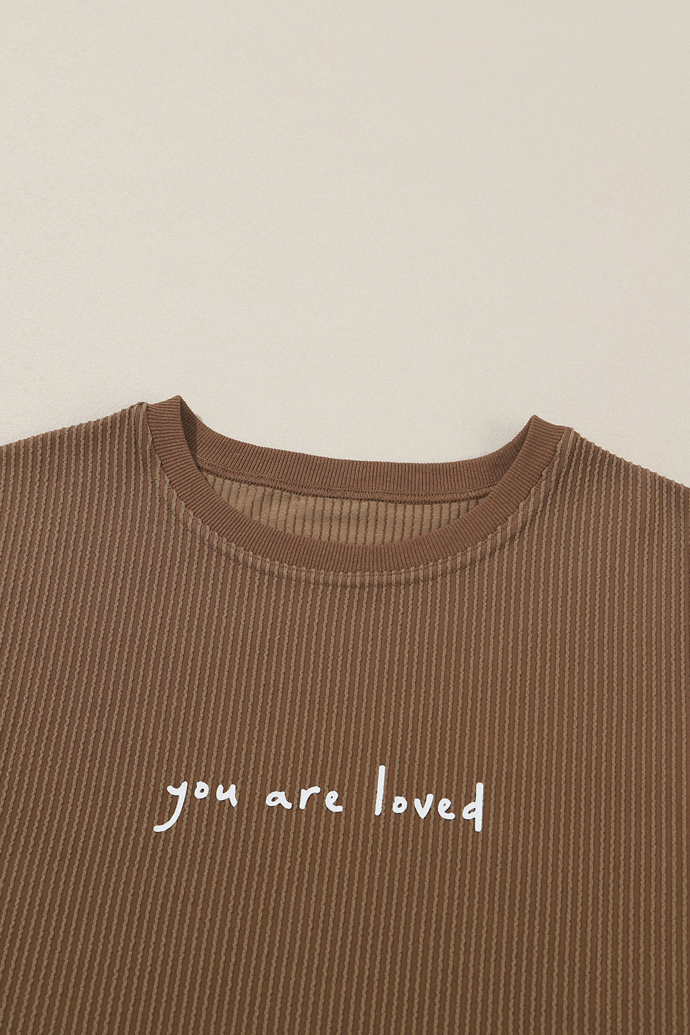 Crnozelena majica od samta s printom You Are Loved