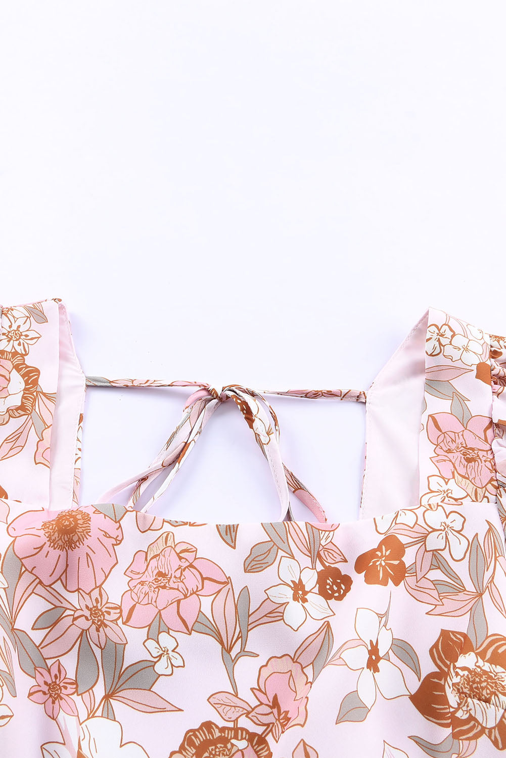 Weißes, rückenfreies Minikleid mit eckigem Ausschnitt, Blumenmuster, Schleife und Knoten