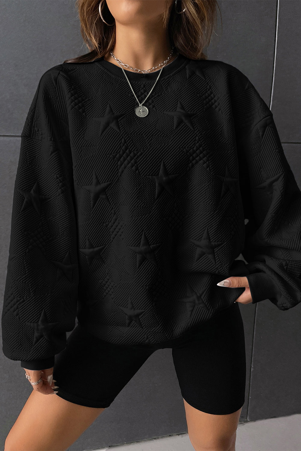 Strukturiertes Sweatshirt mit tief angesetzter Schulter und Pfirsichblüten-Sternprägung