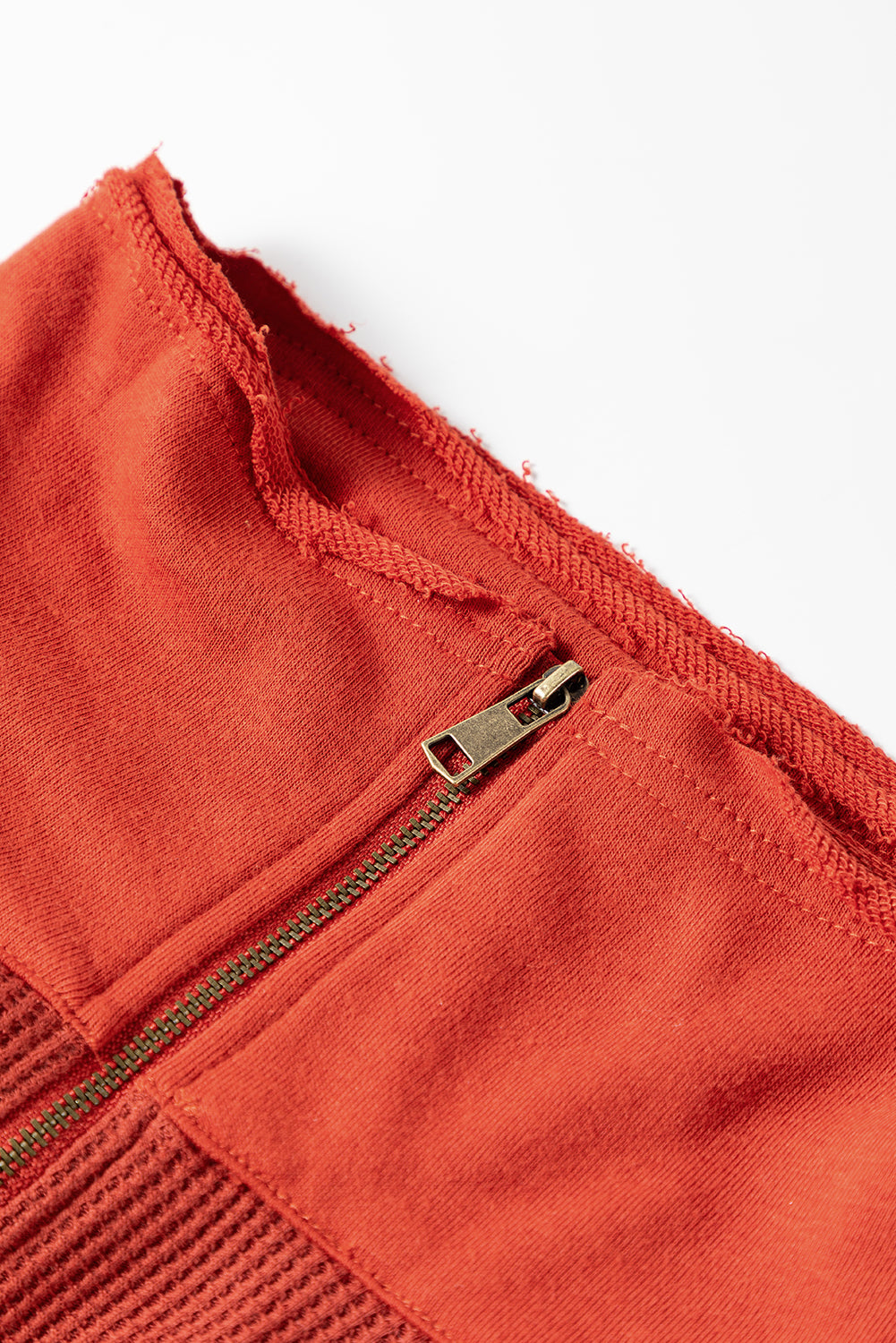 Red Dahlia Mineral Wash-Sweatshirt mit Reißverschluss