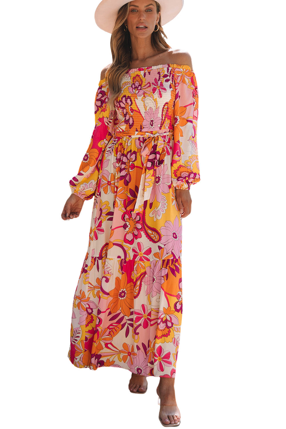 Večbarvna obleka z dolgimi rokavi in ​​napihnjenimi rokavi v boho cvetličnem slogu