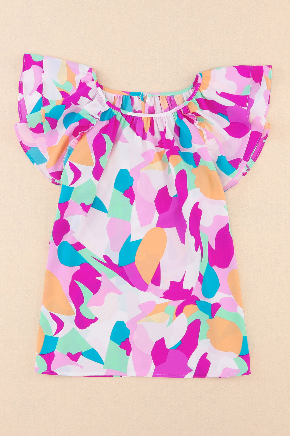 Lila Bluse mit kurzen Ärmeln und Rüschen und abstraktem Muster