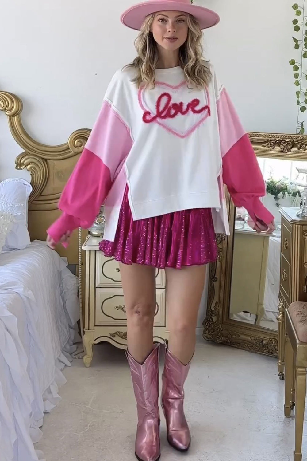 Weißes Tinsel Love Heart Grafik-Sweatshirt mit Farbblockärmeln